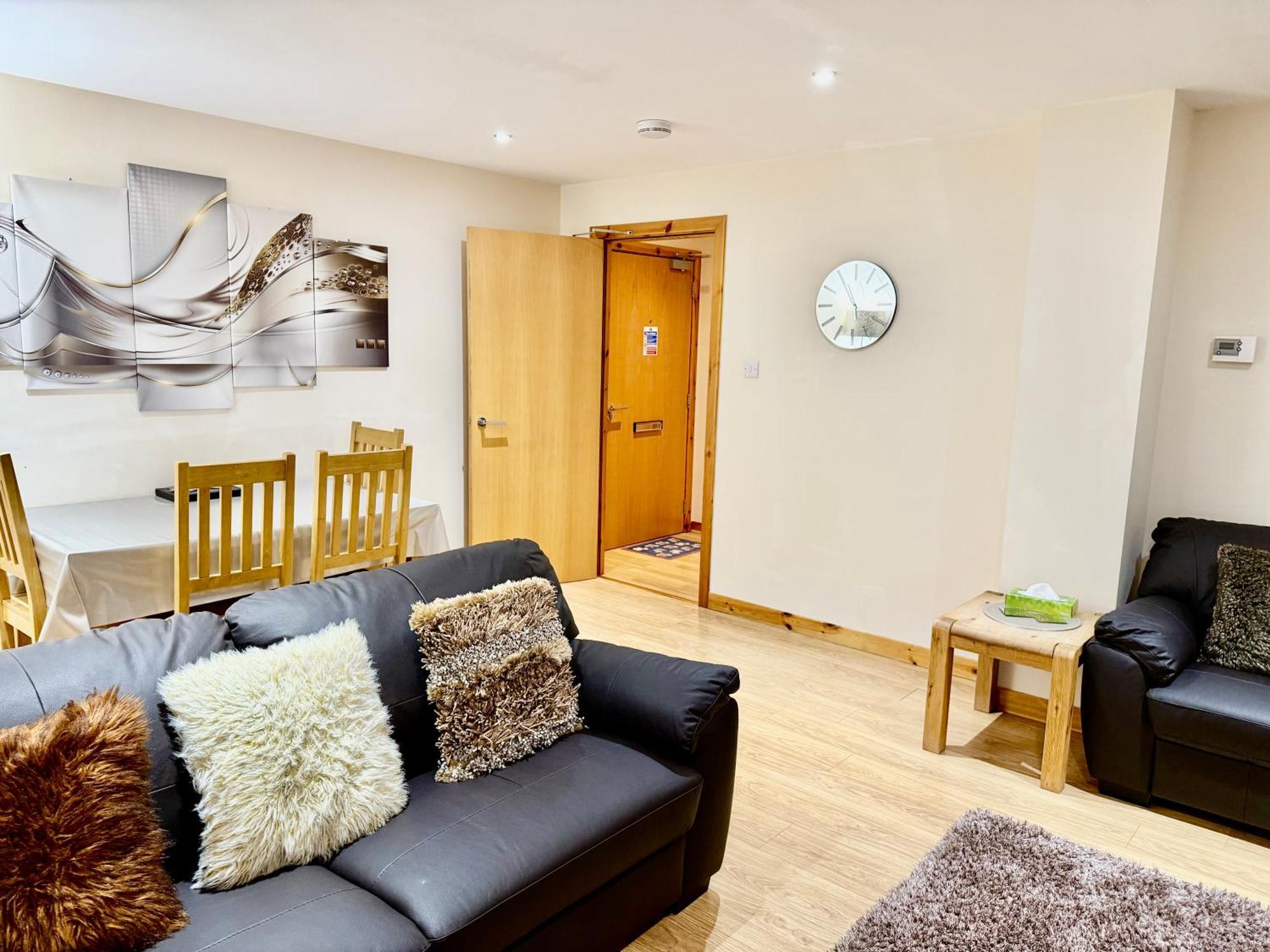 Azim And Suzi'S City Centre Apartment Inverness Eksteriør bilde